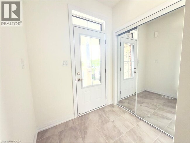 Photo - 299 Starlight Ave