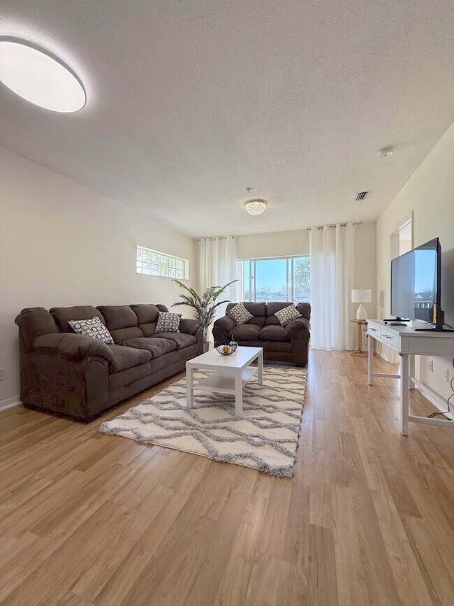 Building Photo - 19325 Water Oak Drive Unit 205 Rental