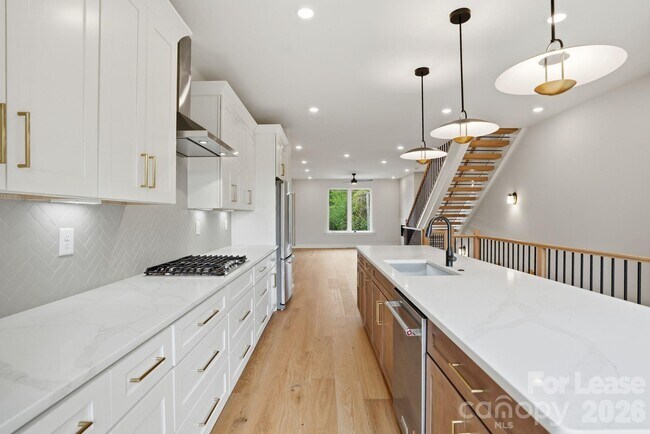 Photo - 144 Mattoon St