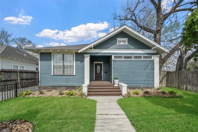 Photo - 309 Pecore St