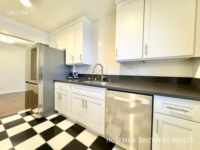 Photo - 8229 De Longpre Ave Unit 7