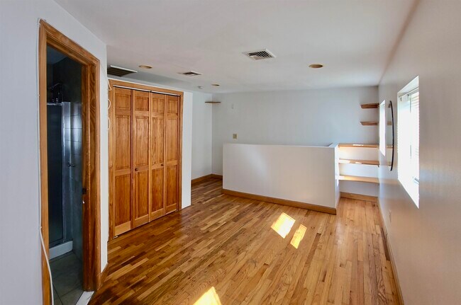 Photo - 11 Wright Ave