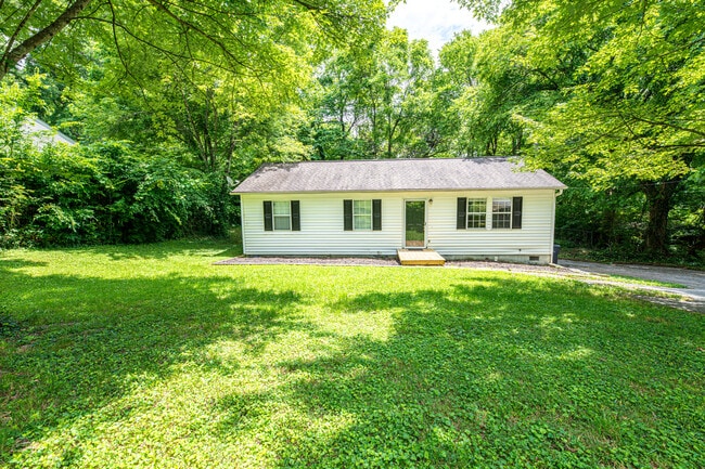 Photo - 320 Beechwood Dr