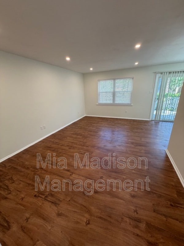 Photo - 112 Jacquelyn Dr