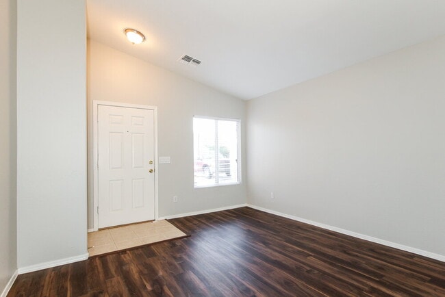 Photo - 11717 W Poinsettia Dr