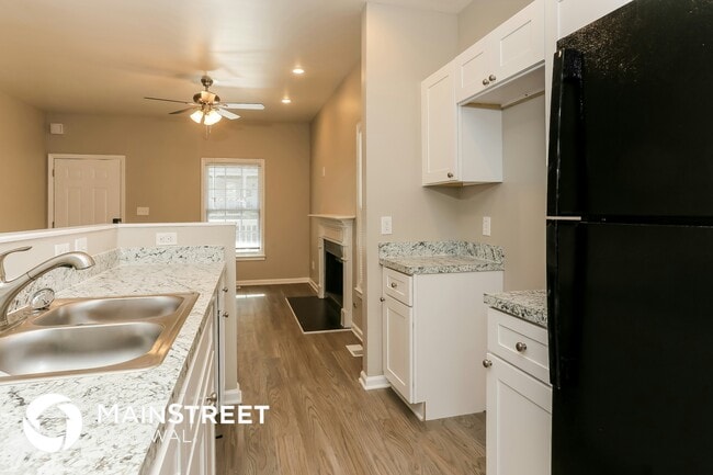 Photo - 1011 Parsons St SW