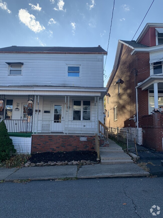 Building Photo - 240 N Nice St Rental