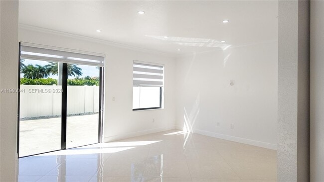 Photo - 3530 W 88th St