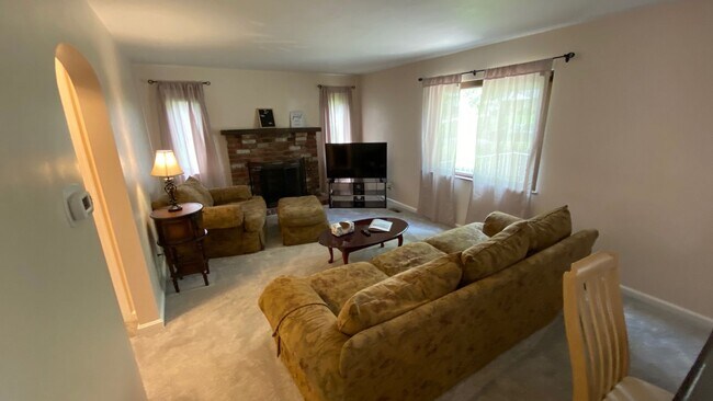 Photo - Fully Furnished with Washer and Dryer on q...