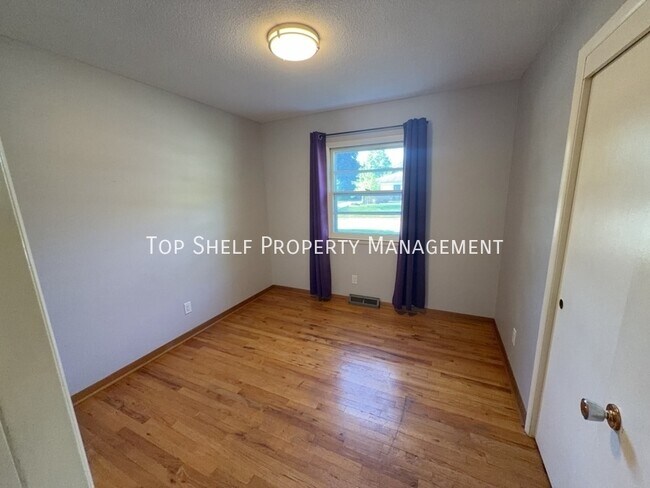 Photo - 502 SE 4th St