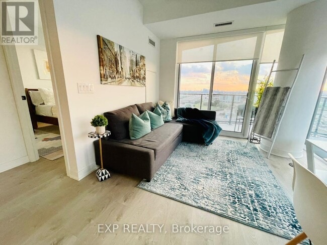 Photo - 36 Zorra St Unit 1903