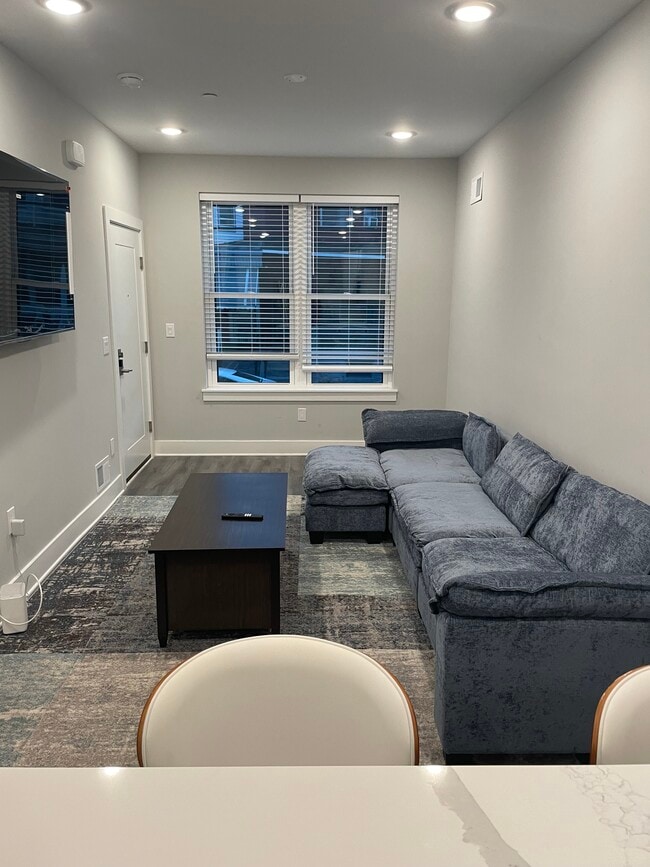 Photo - 5237 Chancellor St