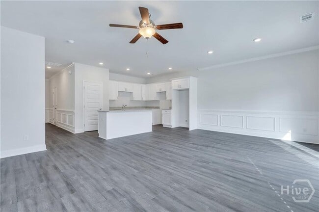 Photo - $500 OFF FIRST FULL MONTHS RENT WITH MOVE IN BEFORE February 15th 2026-Townhome conveniently loca...