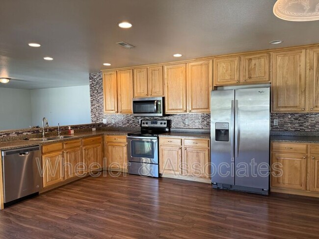 Photo - 1584 W Galbraith Ln
