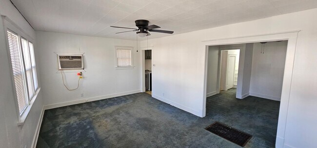 Photo - 110 W 12th St