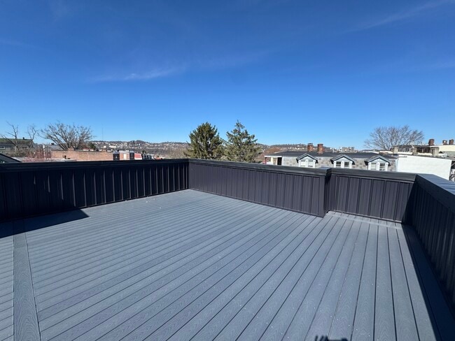 Photo - 3115 Brereton St