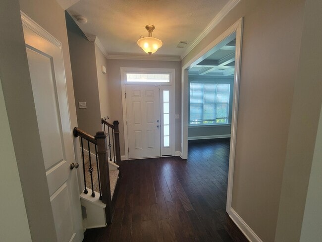 Photo - 1733 Ethan Way