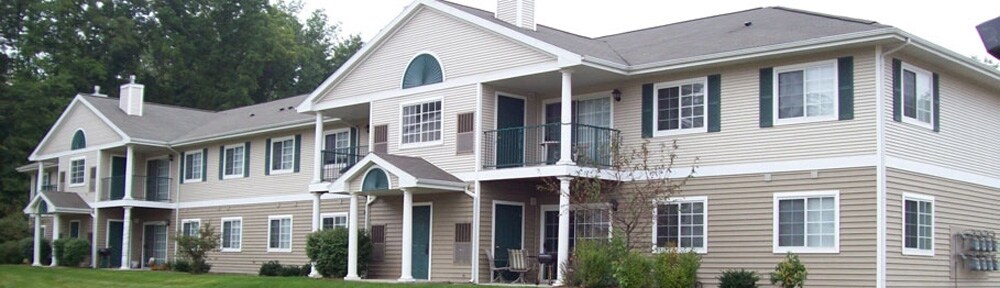 Presque View Apartments - Presque View Apartments