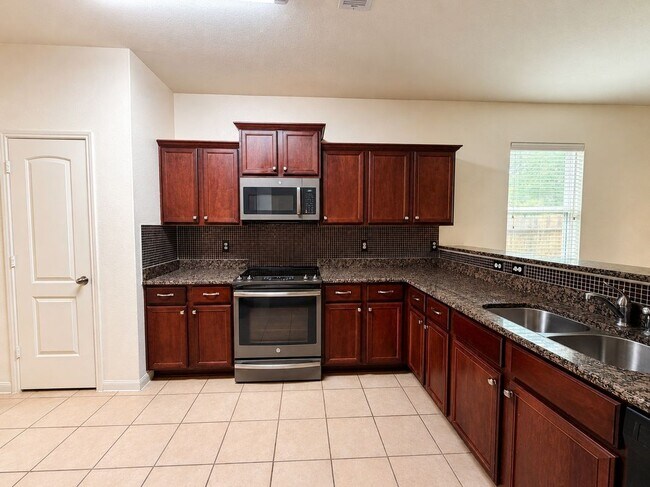 Photo - 8739 Leclaire Meadow Dr