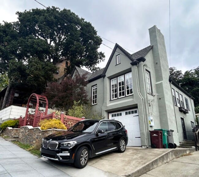 Photo - Welcome to this Fully Furnished Crocker Highland Gem!