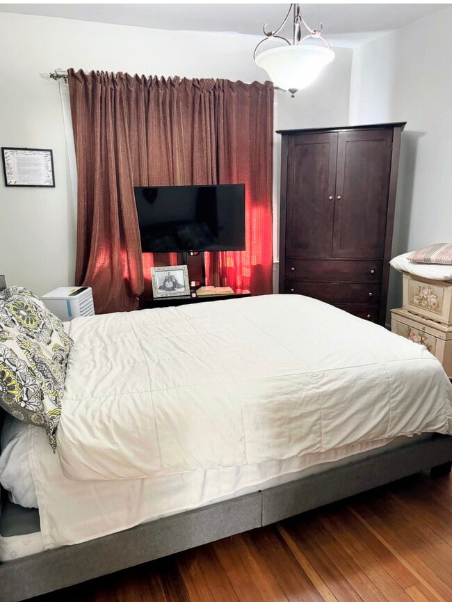 1417 Chalkstone Ave Unit 3 bedroom with utilities included