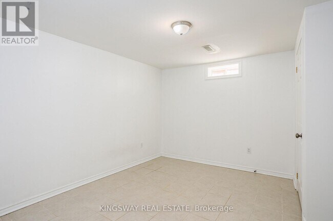 Photo - 57 Lancer Dr