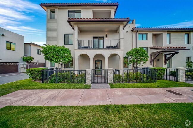 Building Photo - 4707 NW 83rd Ct Rental