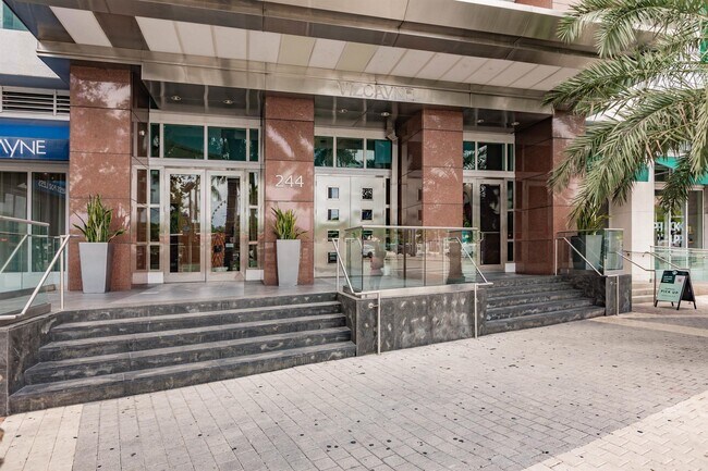 Building Photo - 244 Biscayne Blvd Unit 2710 Rental