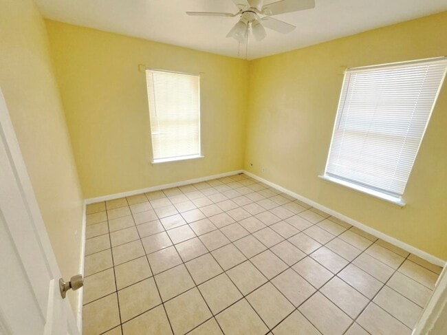 Photo - NEW IN MANAGEMENT - AVAILABLE NOW!