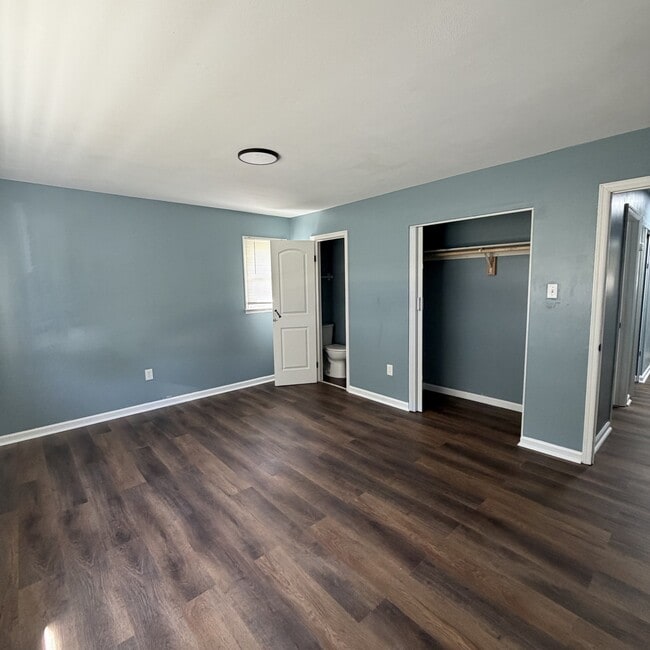 21 Berg Ave