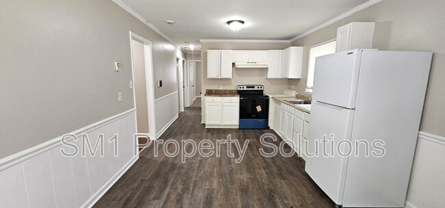 Photo - 1702 Spry St