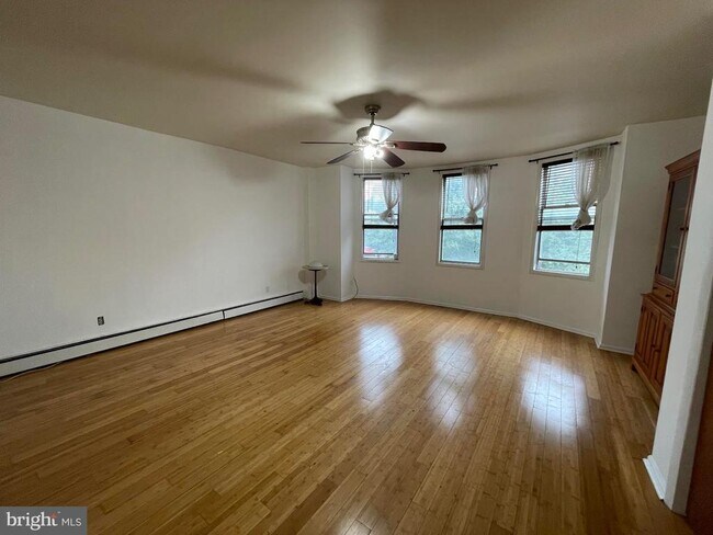 Photo - 935 E Passyunk Ave Apartment Unit 2ND FLOOR