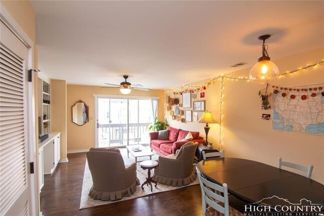 Living/Dining - 116 Grand Blvd Condo Unit 4F