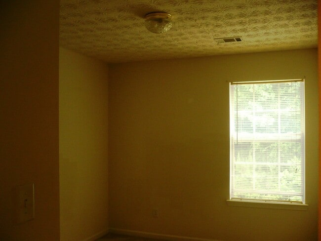 Photo - 3035 Fields Dr