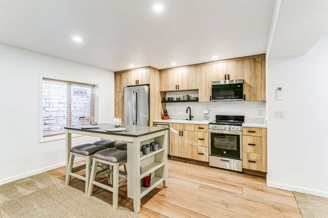 Photo - 3234 Taft Ct Unit B