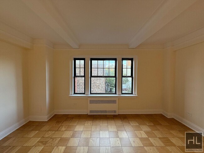 Photo - Christopher Street Unidad 6A