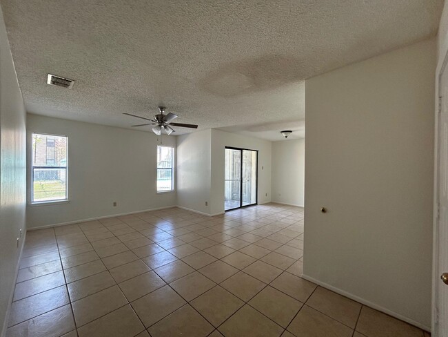 Photo - 100 Hillside Rd Unit 113