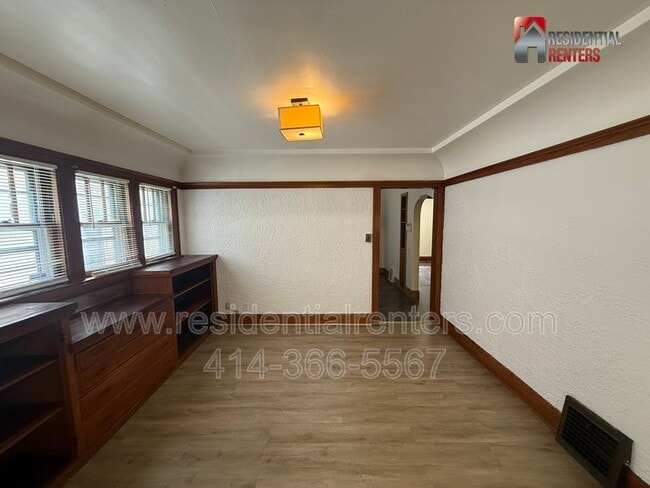 Photo - 5435 N 40th St Unit Lower