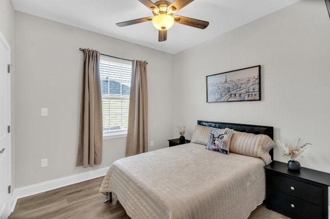 Photo - 9311 Belfast St Unit Suite E