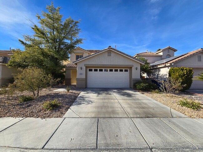 3 Bedroom Home in Summerlin North Close to... - 3 Bedroom Home in Summerlin North Close to...