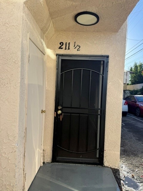 Photo - 211 1/2 W 88th Pl Unit 211.5
