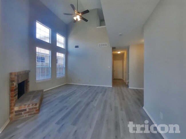 Photo - 1135 Colbert Ln