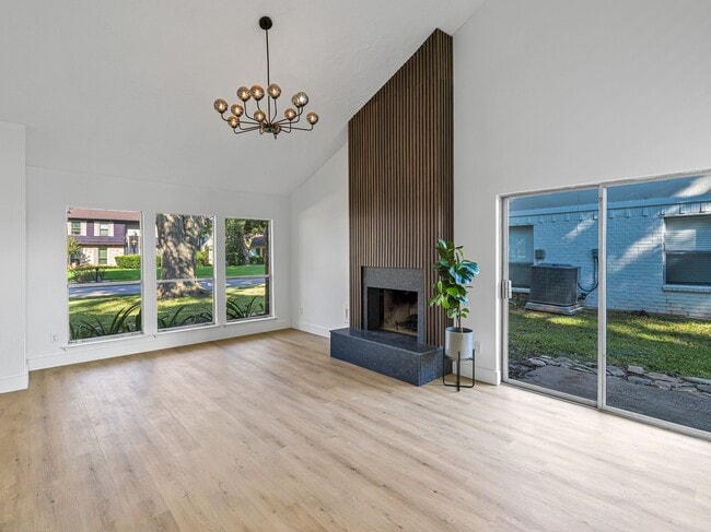 Photo - 1306 Briarmead Dr