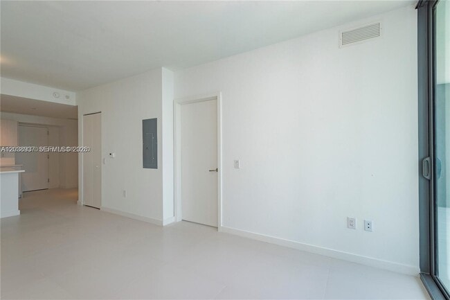 Photo - 501 NE 31st St Unit 3505