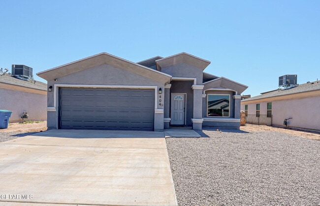 Building Photo - 404 Villa Ysleta Rental