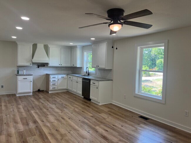 Photo - 15 Stewarts Chapel Rd