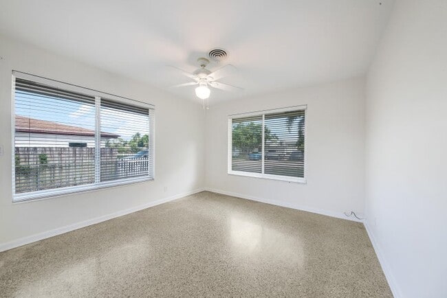 Photo - 2022 Collier Ave