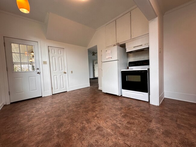 Photo - 718 12th St Unit Apt 1