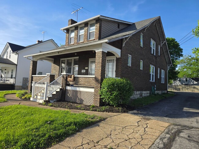 Photo - 422 E Fifth St Unit 422 E 5th A