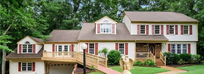 Building Photo - 2721 Linden Ln Unit Home